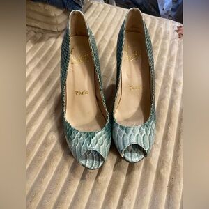 Christian Louboutin Teal Snakeskin Peep-Toe Heels Red Bottom